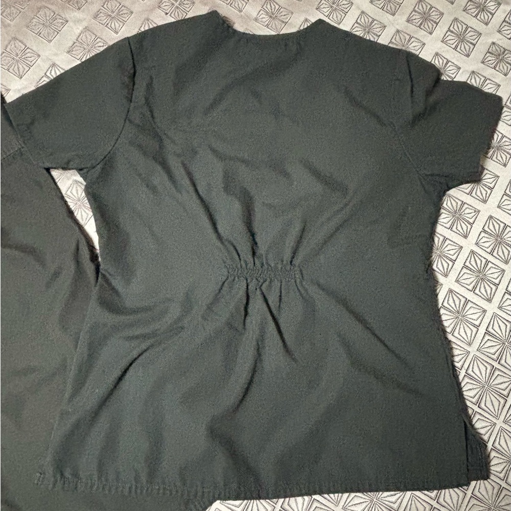 Simply Basic Scrub Set - Picture 4 of 6